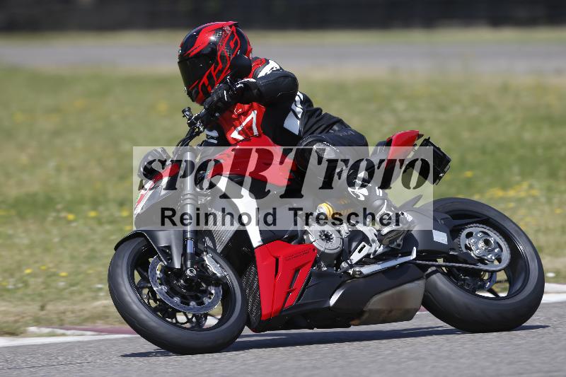 /16 26.05.2026  FREERIDE TRAINING ADR/Gruppe B und M/37